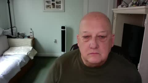 Snapshot of slick50000 chatting on 03/04/25, 09:00 slick50000 online show from 03/04/25, 09:00