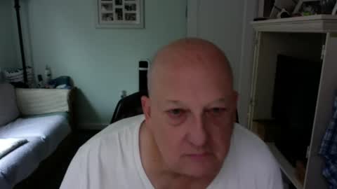 Snapshot of slick50000 chatting on 10/13/25, 06:52 slick50000 online show from 10/13/25, 06:52