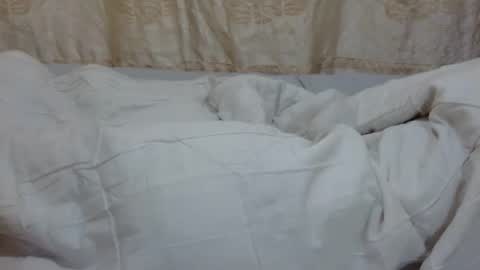 slim_kiteey online show from 10/06/25, 12:19