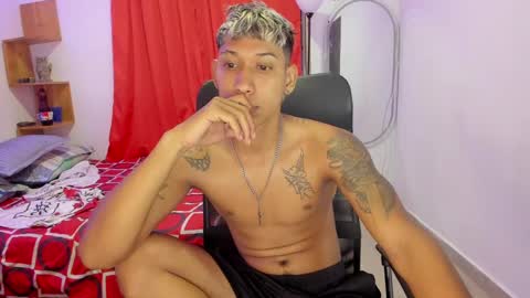 slim_master12 online show from 02/11/25, 02:14