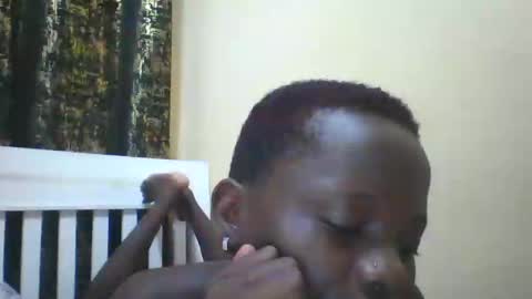 Snapshot of slim_petite_ebony chatting on 01/12/25, 01:00 slim_petite_ebony online show from 01/12/25, 01:00