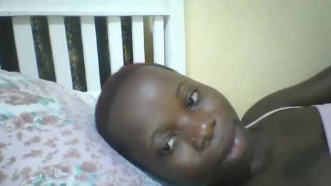 Snapshot of slim_petite_ebony chatting on 01/21/25, 11:13 slim_petite_ebony online show from 01/21/25, 11:13