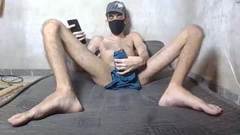Snapshot of slimdestroyer chatting on 02/19/25, 04:00 slimdestroyer online show from 02/19/25, 04:00