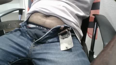 Snapshot of slimjimorange9 chatting on 09/29/25, 11:42 slimjimorange9 online show from 09/29/25, 11:42