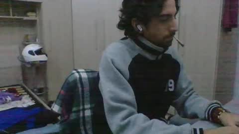 SlimTeaser089 online show from 11/28/25, 08:11