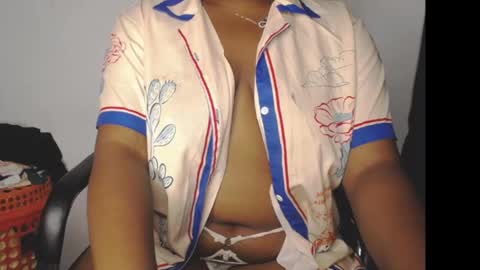 Jemila online show from 09/26/25, 01:20