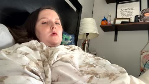 Snapshot of slut3344 chatting on 10/08/25, 04:37 slut3344 online show from 10/08/25, 04:37