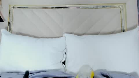 Snapshot of slut_milf1_ chatting on 09/08/25, 07:57 Luna online show from 09/08/25, 07:57