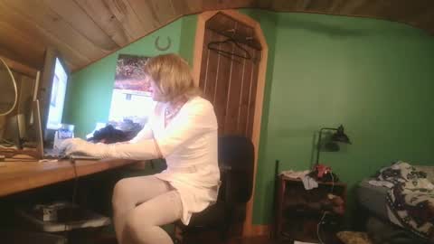 slutjennifertransxx online show from 10/07/25, 02:20