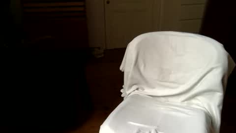 Snapshot of slutsuckin chatting on 10/25/25, 01:07 slutsuckin online show from 10/25/25, 01:07