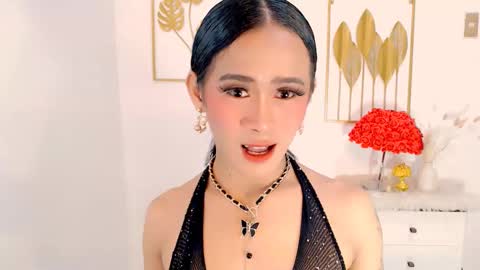 Snapshot of slutty_vanna chatting on 03/03/25, 12:26 mia online show from 03/03/25, 12:26