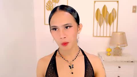 Snapshot of slutty_vanna chatting on 03/10/25, 01:23 mia online show from 03/10/25, 01:23