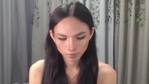 Snapshot of sluttychie chatting on 12/10/24, 09:55 CHIE CHIE online show from 12/10/24, 09:55