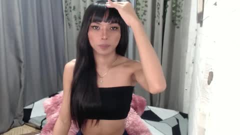 Snapshot of sluttychie chatting on 01/07/25, 12:13 CHIE CHIE online show from 01/07/25, 12:13