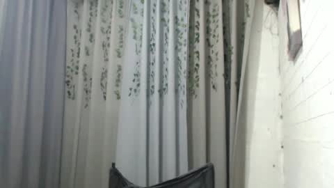 Snapshot of sluttychie chatting on 02/10/25, 12:52 CHIE CHIE online show from 02/10/25, 12:52