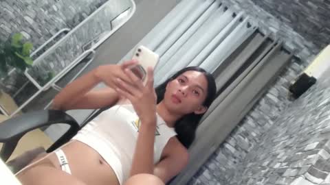 Snapshot of sluttychie chatting on 02/18/25, 01:32 CHIE CHIE online show from 02/18/25, 01:32