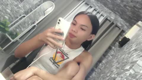 Snapshot of sluttychie chatting on 02/25/25, 06:47 CHIE CHIE online show from 02/25/25, 06:47