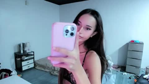 Snapshot of sluttykaye chatting on 10/20/25, 01:39 Fansly SluttyKaye -DONT FORGET TO FOLLOW AND THUMBS UP online show from 10/20/25, 01:39