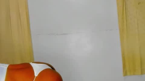 Snapshot of sluttysam_ chatting on 10/20/25, 03:07 Sexyslutt online show from 10/20/25, 03:07