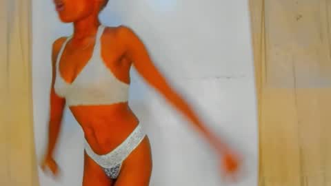 Snapshot of sluttysam_ chatting on 11/03/25, 03:08 Sexyslutt online show from 11/03/25, 03:08