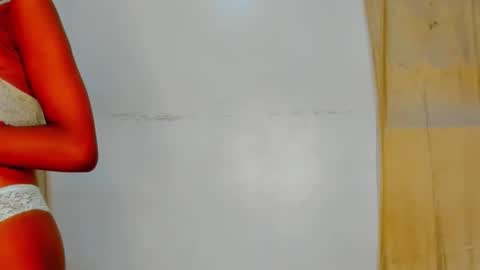 Snapshot of sluttysam_ chatting on 11/09/25, 08:07 Sexyslutt online show from 11/09/25, 08:07