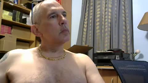 Snapshot of sluttyslave81 chatting on 01/19/25, 07:25 sluttyslave81 online show from 01/19/25, 07:25