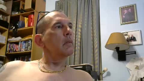 Snapshot of sluttyslave81 chatting on 02/07/25, 09:05 sluttyslave81 online show from 02/07/25, 09:05