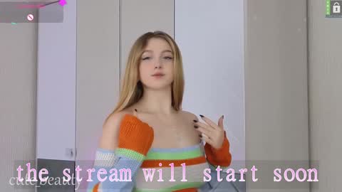 Snapshot of small_blondee chatting on 01/30/25, 02:15 Emily online show from 01/30/25, 02:15