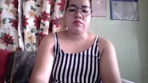 Lovewella online show from 10/27/25, 02:15