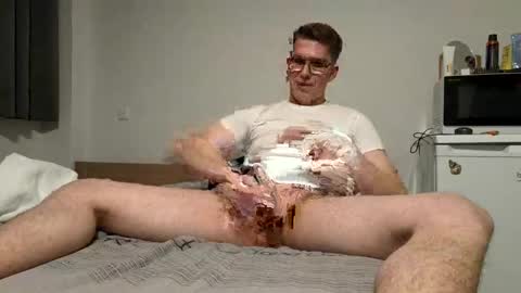 Snapshot of smalldickbigdreams23 chatting on 01/14/25, 10:02 smalldickbigdreams23 online show from 01/14/25, 10:02