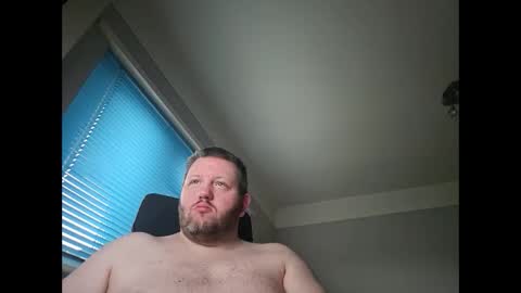 Snapshot of smallone19832 chatting on 12/18/24, 09:47 smallone19832 online show from 12/18/24, 09:47