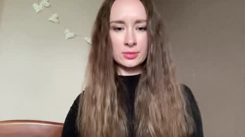 smilequeen_ online show from 09/28/25, 10:09