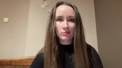 smilequeen_ online show from 09/30/25, 05:29