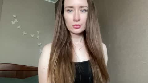 smilequeen_ online show from 10/26/25, 11:05