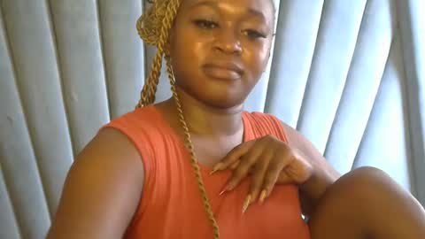 smiley_berry online show from 11/17/25, 05:13