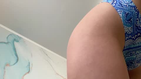 smiling_riddle online show from 12/03/24, 10:06