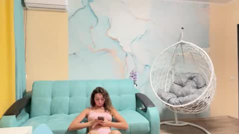 smiling_riddle online show from 10/23/25, 07:01