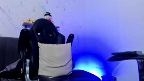 Snapshot of smitgrey chatting on 01/05/25, 03:00 SMIT online show from 01/05/25, 03:00