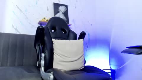 Snapshot of smitgrey chatting on 01/07/25, 11:24 SMIT online show from 01/07/25, 11:24