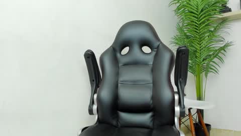 Snapshot of smitgrey chatting on 01/08/25, 05:27 SMIT online show from 01/08/25, 05:27