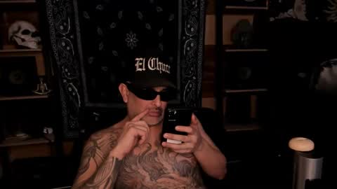 Snapshot of smokey915 chatting on 12/27/24, 07:18 Smokey915 online show from 12/27/24, 07:18