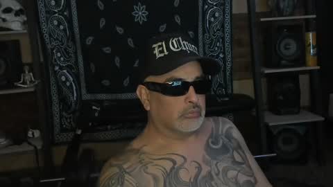 Snapshot of smokey915 chatting on 12/29/24, 02:38 Smokey915 online show from 12/29/24, 02:38