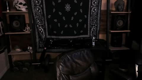 Snapshot of smokey915 chatting on 12/30/24, 12:54 Smokey915 online show from 12/30/24, 12:54