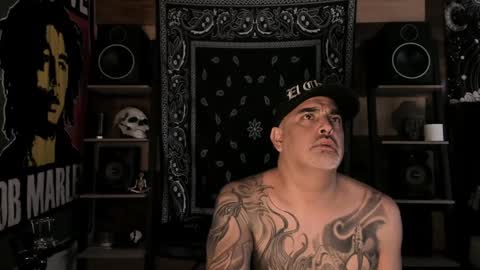 Snapshot of smokey915 chatting on 01/01/25, 09:31 Smokey915 online show from 01/01/25, 09:31