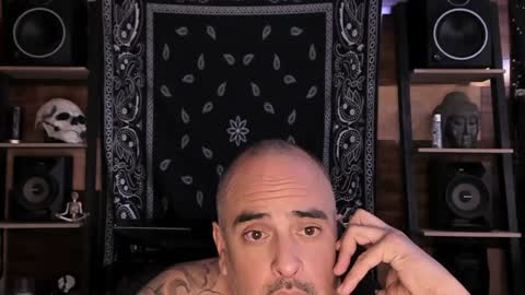 Snapshot of smokey915 chatting on 01/02/25, 05:29 Smokey915 online show from 01/02/25, 05:29