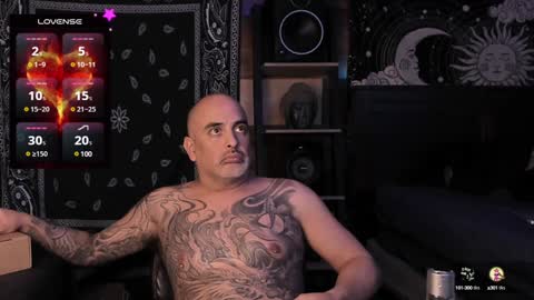 Snapshot of smokey915 chatting on 01/06/25, 04:15 Smokey915 online show from 01/06/25, 04:15