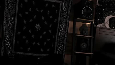 Snapshot of smokey915 chatting on 01/06/25, 07:35 Smokey915 online show from 01/06/25, 07:35