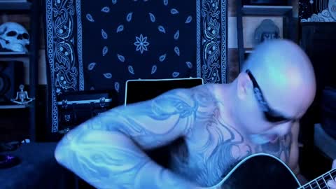 Snapshot of smokey915 chatting on 01/09/25, 06:59 Smokey915 online show from 01/09/25, 06:59