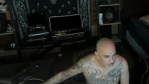 Snapshot of smokey915 chatting on 01/15/25, 09:56 Smokey915 online show from 01/15/25, 09:56