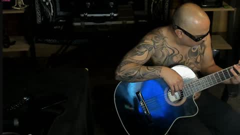 Snapshot of smokey915 chatting on 01/16/25, 08:22 Smokey915 online show from 01/16/25, 08:22